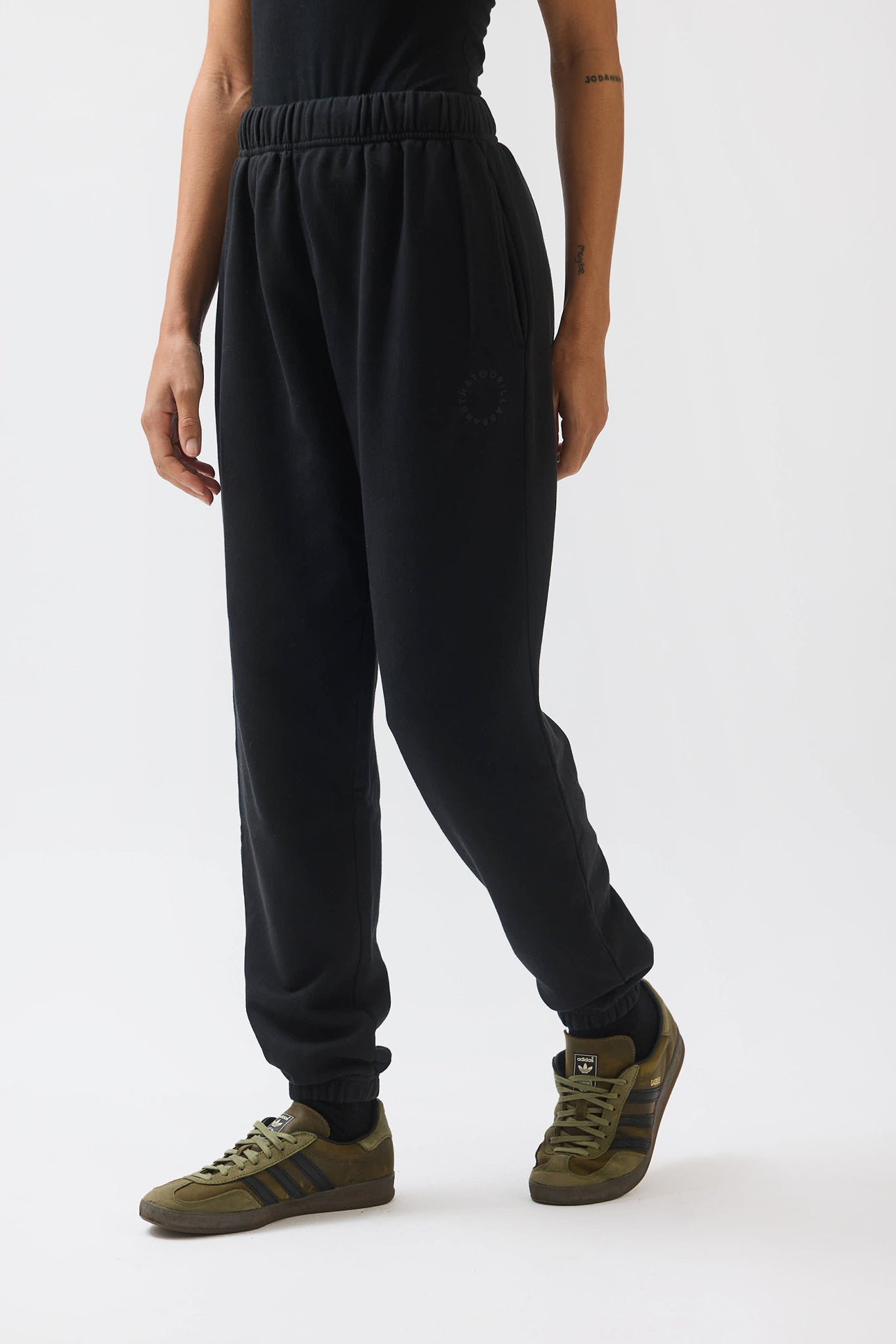 TONAL LOGO JOGGERS - BLACK - THAT GORILLA BRAND