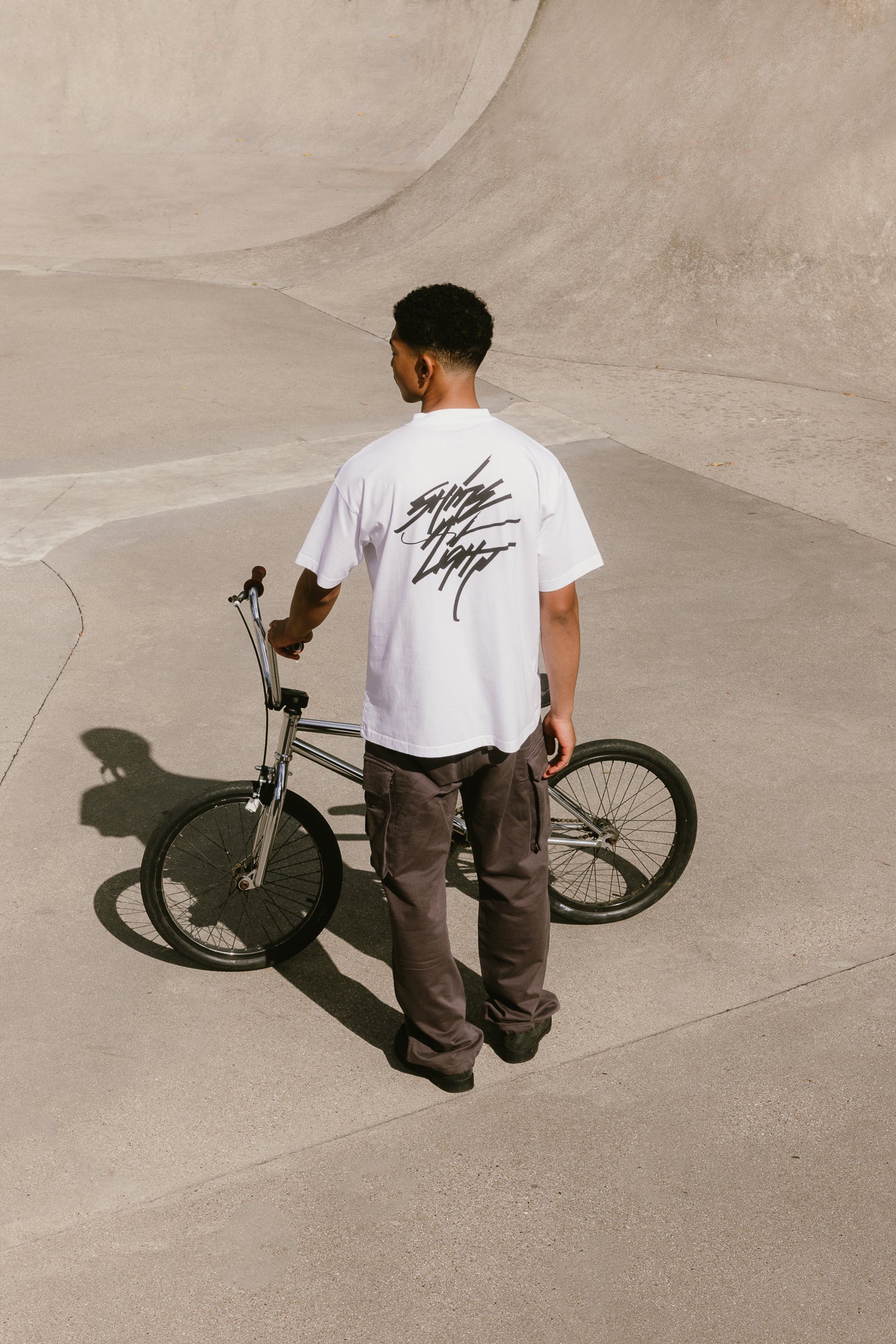 TGB x JK5 SHINE A LIGHT T-SHIRT - WHITE - THAT GORILLA BRAND