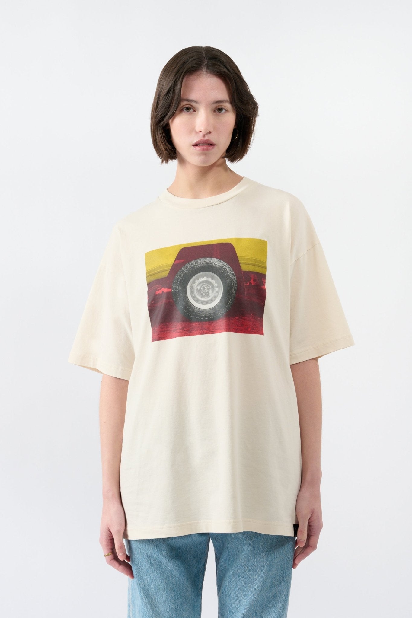 Safari Wheel T-shirt - White - THAT GORILLA BRAND