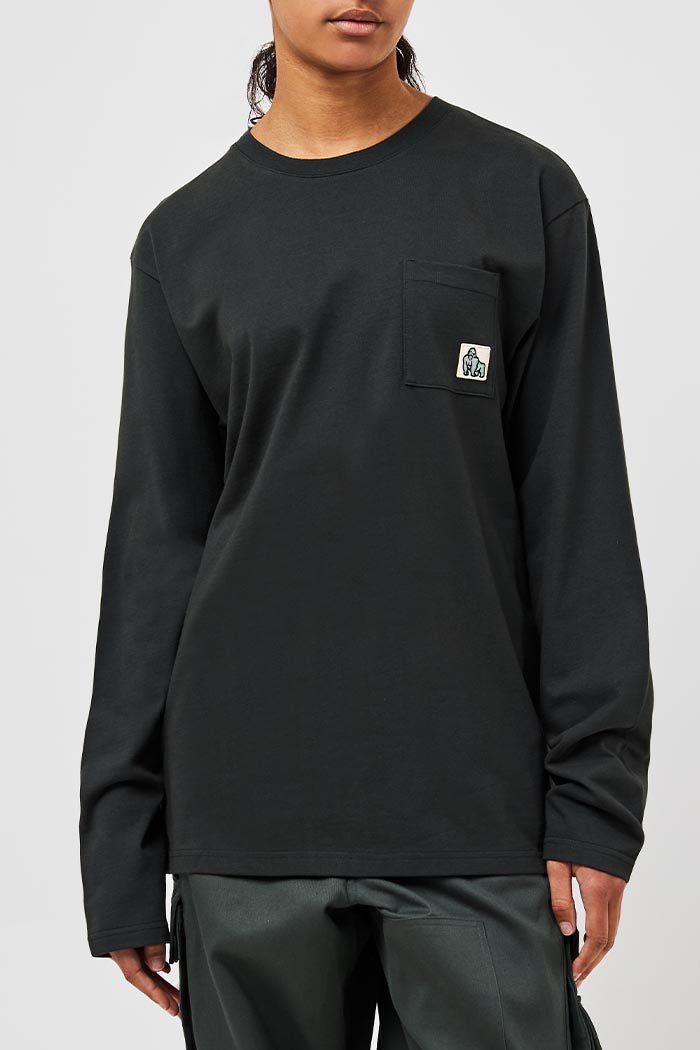 SET IN LONG SLEEVE POCKET T - BLACK - THAT GORILLA BRAND