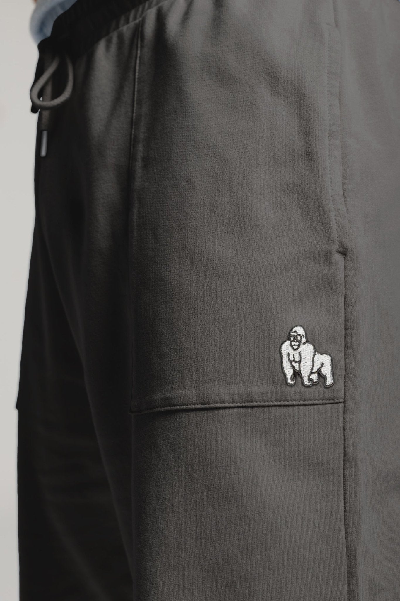 SHORTS - CHARCOAL - THAT GORILLA BRAND