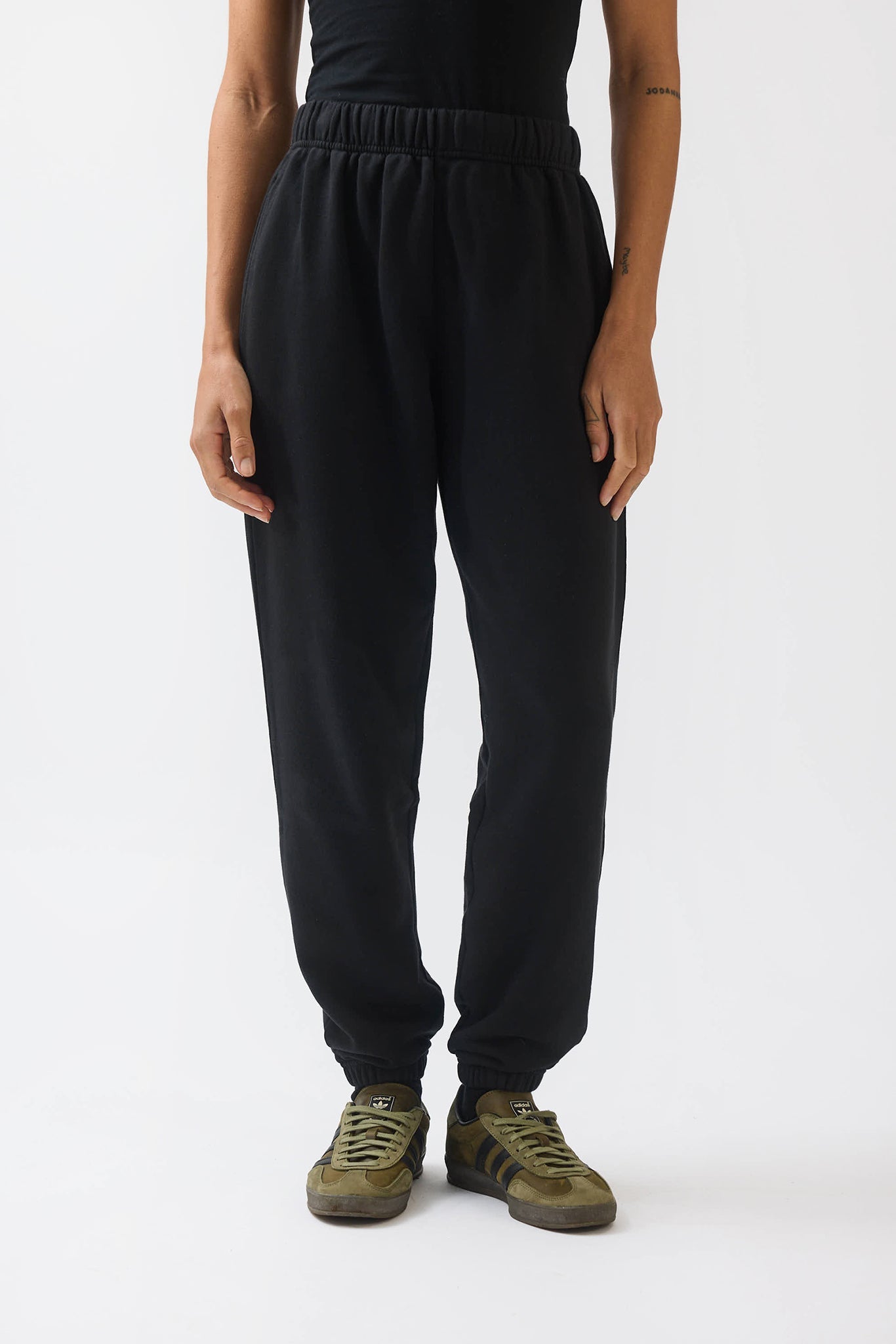 TONAL LOGO JOGGERS - BLACK - THAT GORILLA BRAND