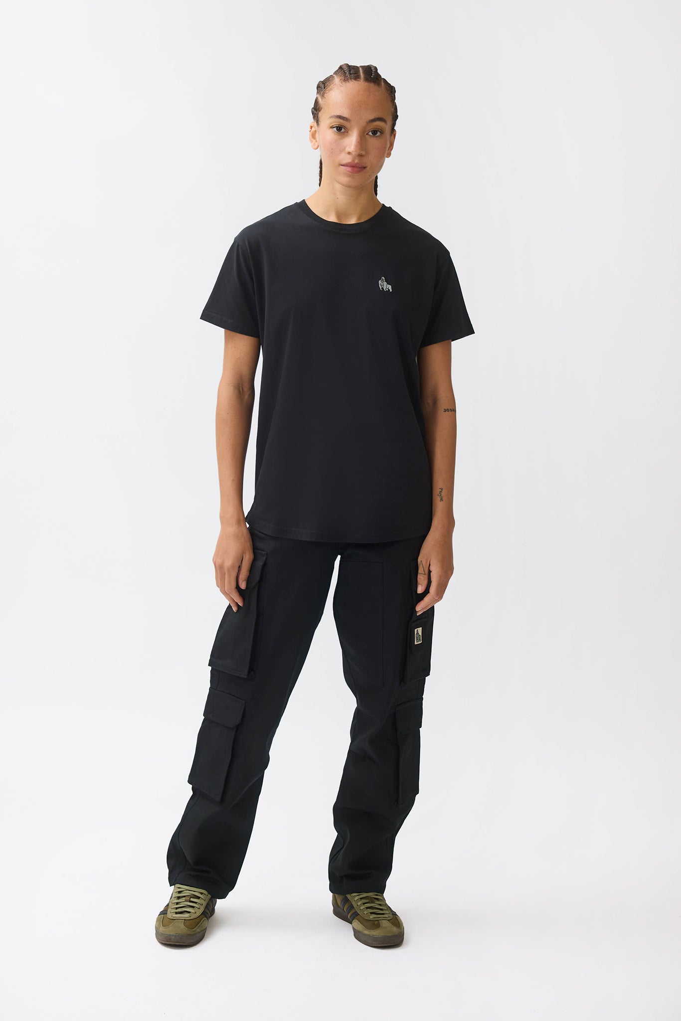 MINI EMBROIDERY T-SHIRT - BLACK - THAT GORILLA BRAND