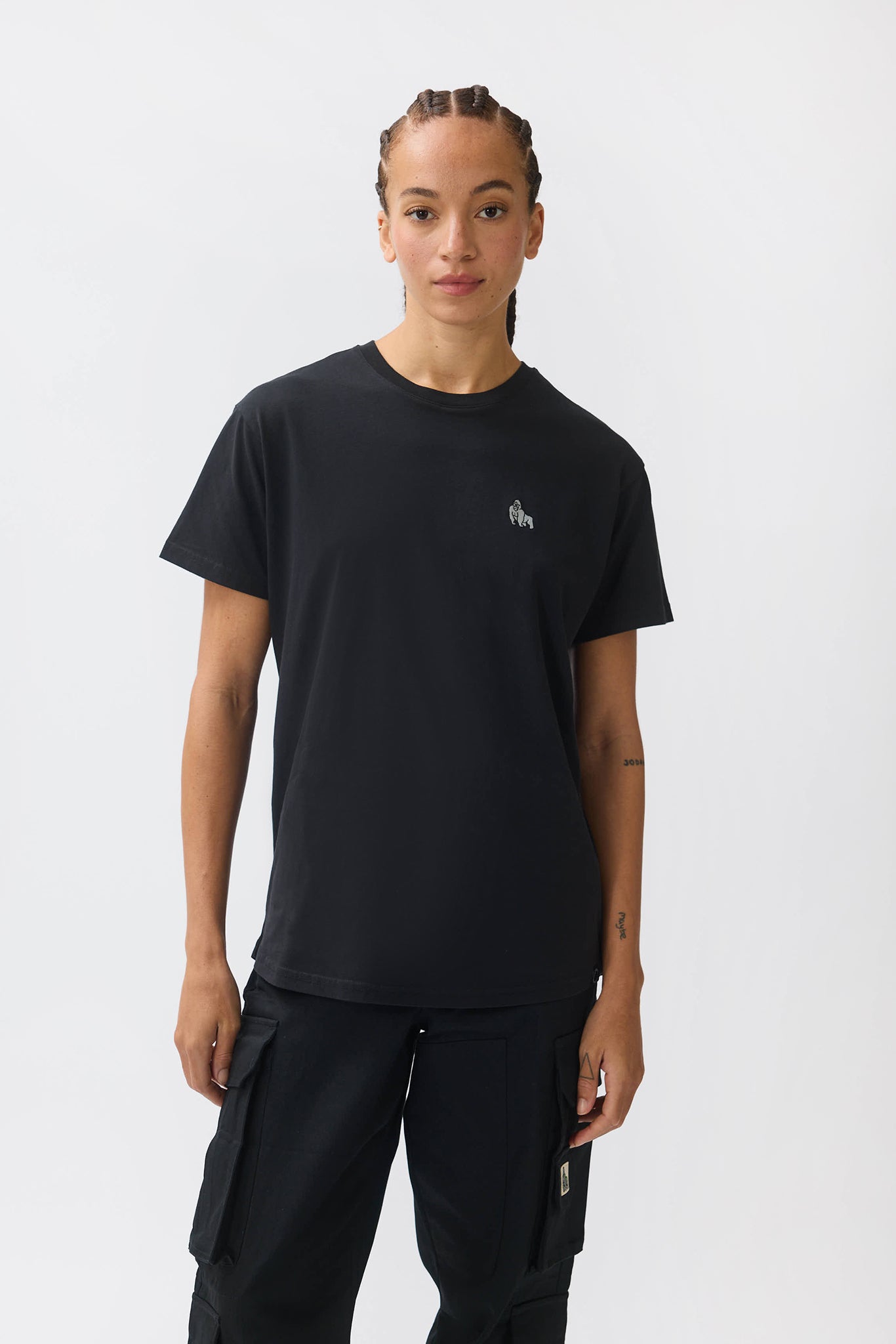 MINI EMBROIDERY T-SHIRT - BLACK - THAT GORILLA BRAND