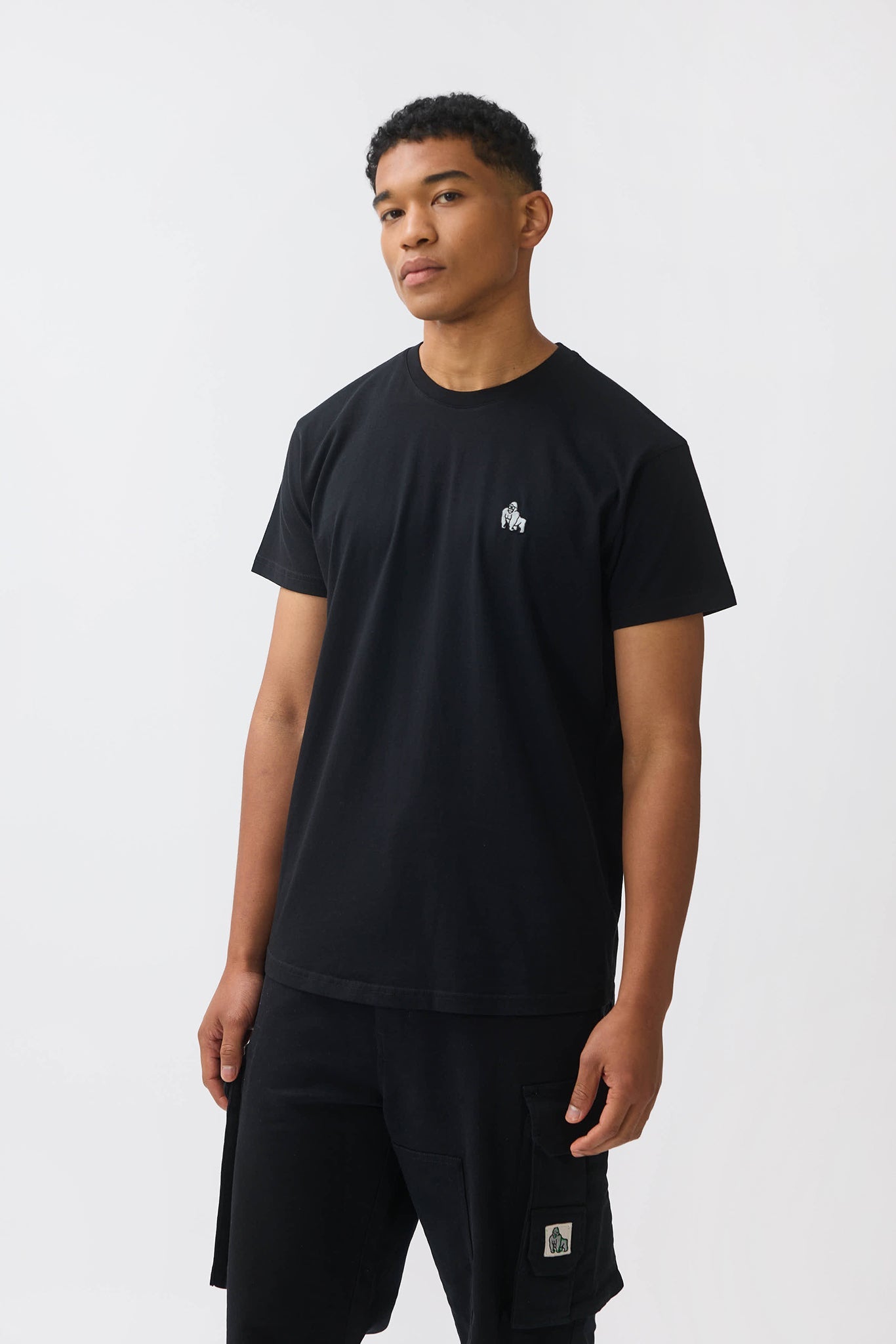 MINI EMBROIDERY T-SHIRT - BLACK - THAT GORILLA BRAND