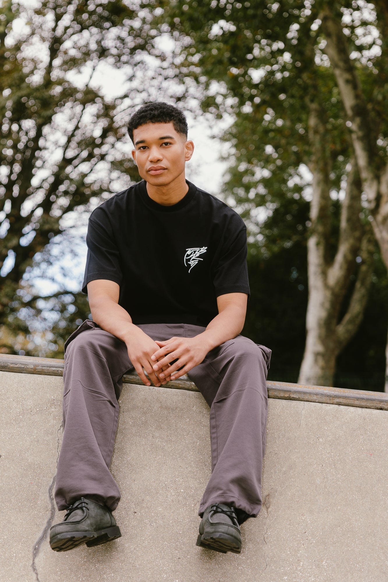 TGB x JK5 SHINE A LIGHT T-SHIRT - BLACK - THAT GORILLA BRAND