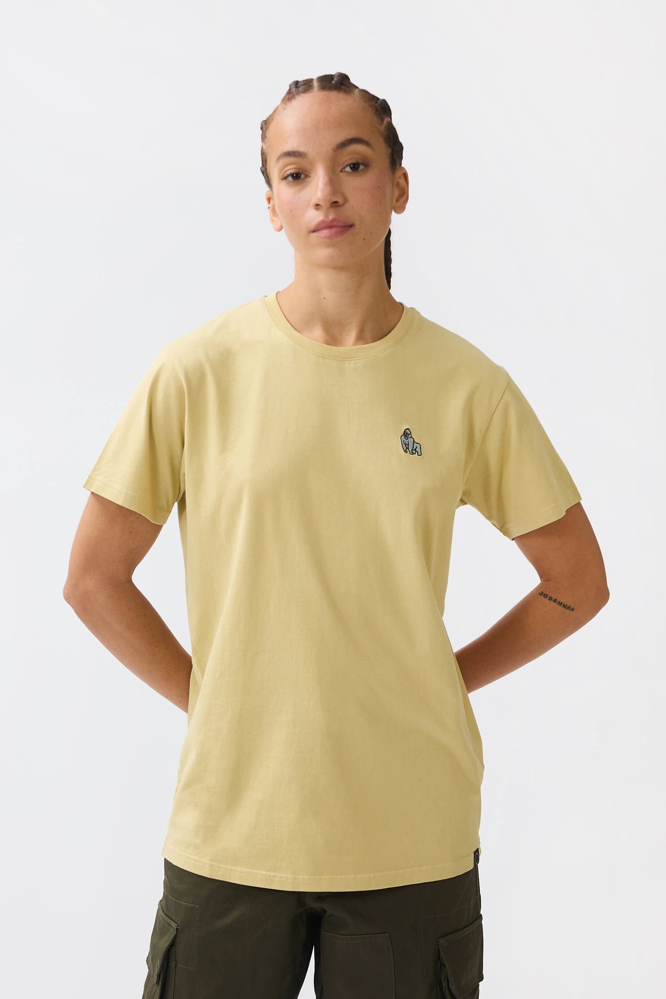 MINI EMBROIDERY T-SHIRT - PALE OLIVE - THAT GORILLA BRAND