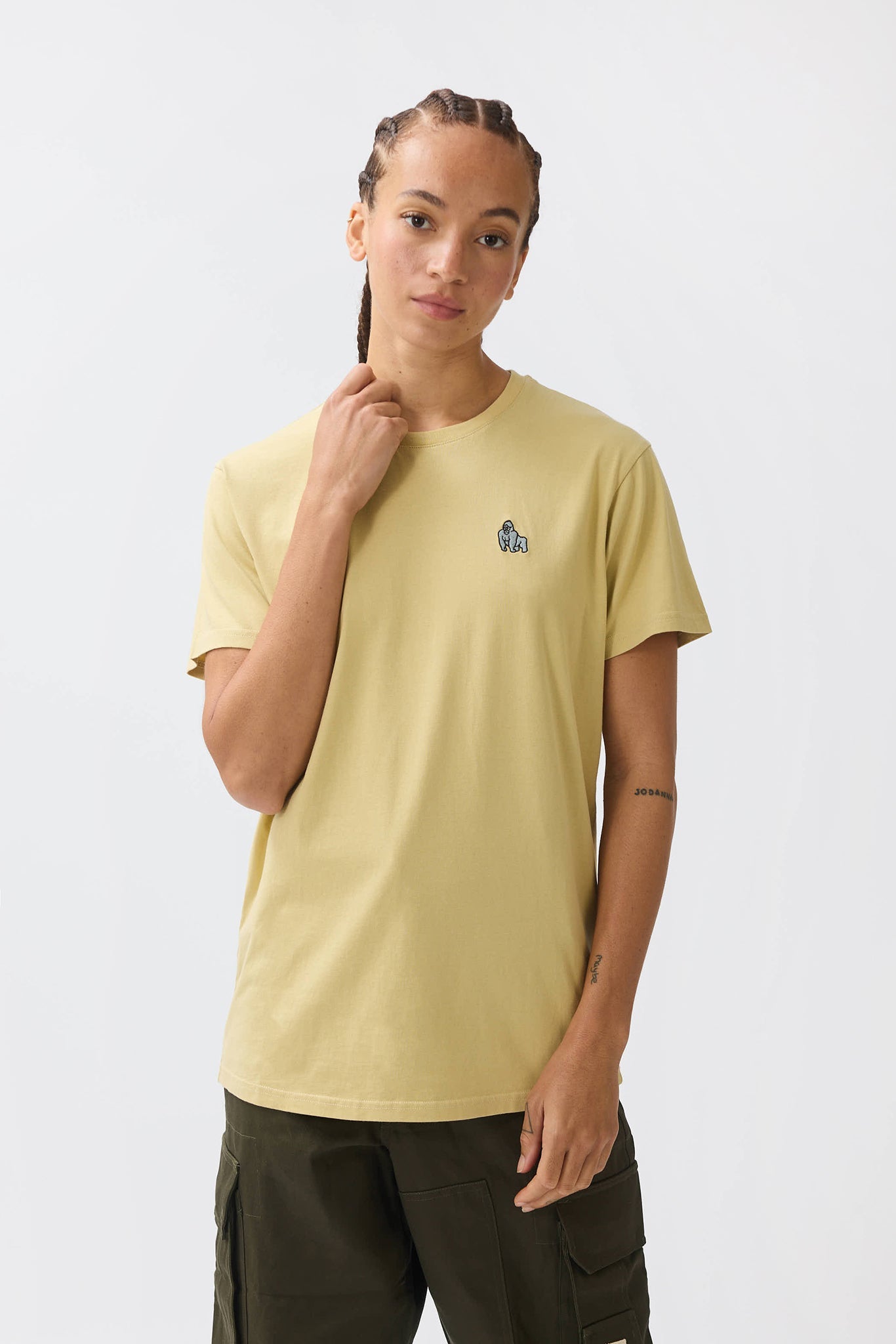 MINI EMBROIDERY T-SHIRT - PALE OLIVE - THAT GORILLA BRAND