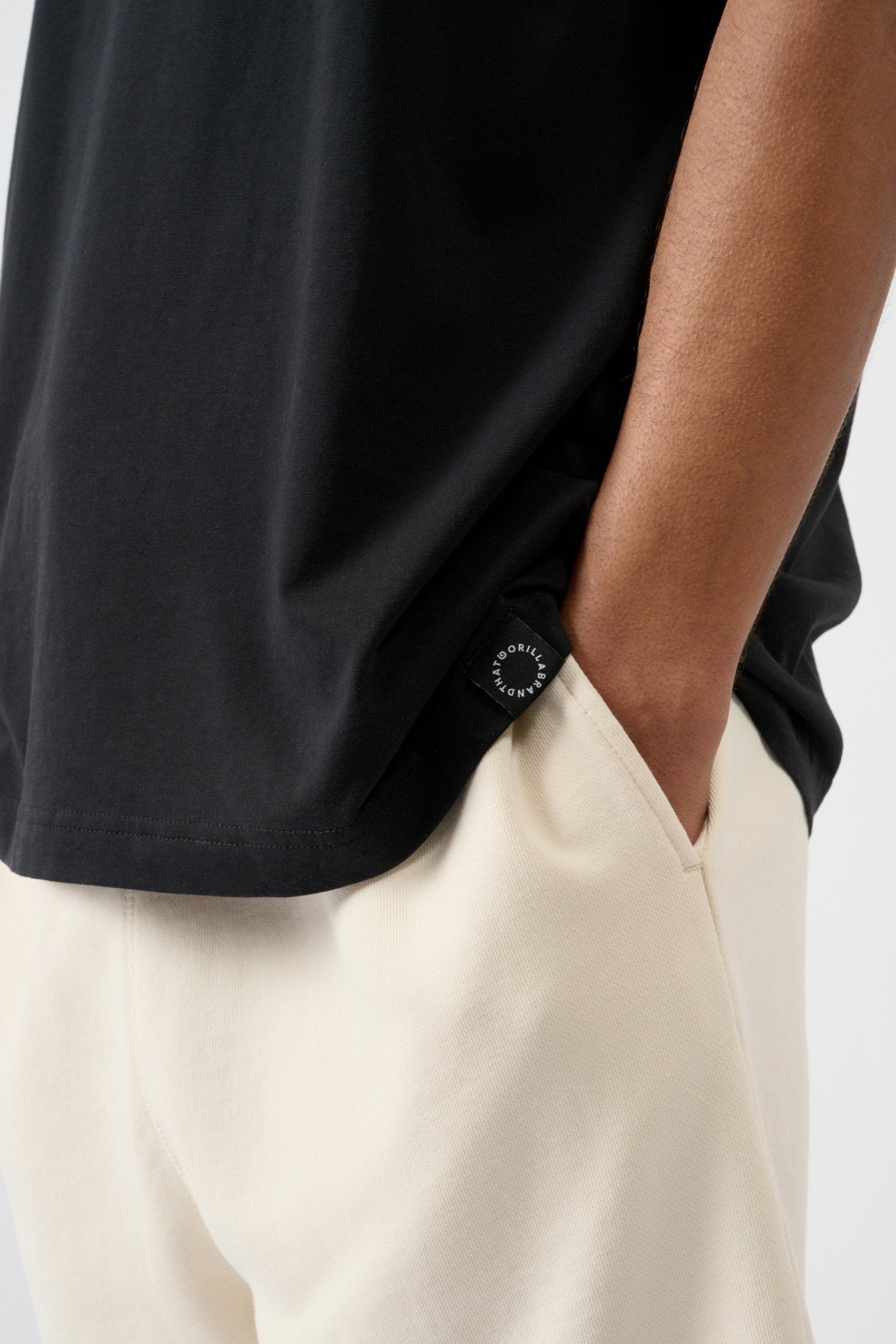 Safari Wheel T-shirt - Black - THAT GORILLA BRAND